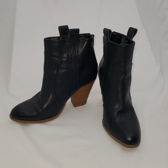 Tarynn Black Faux Leather Wedge Ankle Booties Boots | 9 - Picture 2 of 10